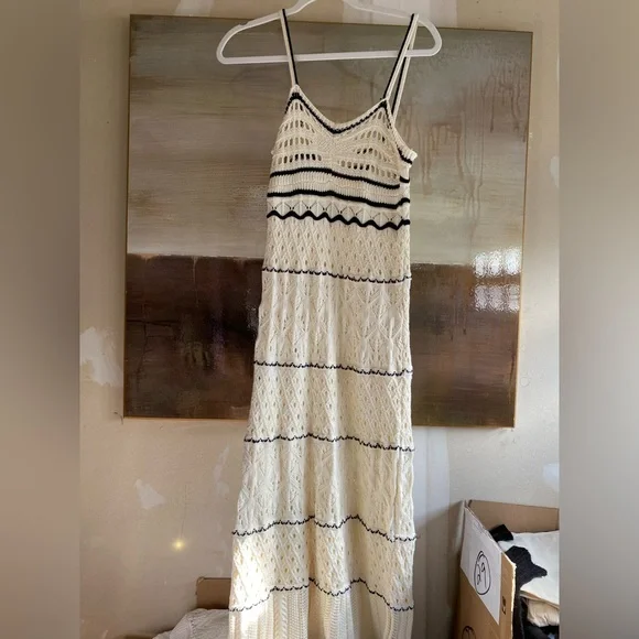 Dress - Picture 1 of 6